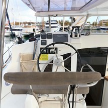 Lagoon 380 S2