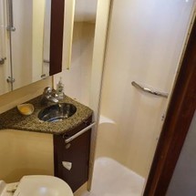 Sea ray 420 sedan bridge