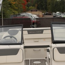 Bayliner VR5 BOWRIDER