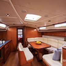 Bavaria 44