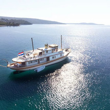 Feadship Gallant Lady