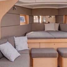 Beneteau Oceanis 38