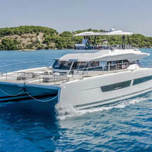 Fountaine Pajot Power 67