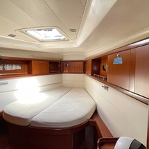 Beneteau Oceanis 46