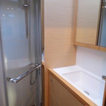Lagoon 560