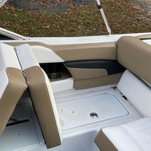 Four Winns H230 SS