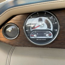 Four Winns H230 SS