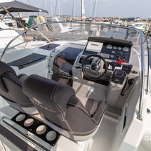 Jeanneau Cap Camarat 9.0 WA