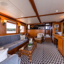 Outer reef yachts lrc cockpit motor yacht