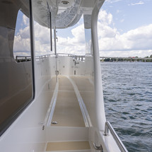 Outer reef yachts lrc cockpit motor yacht