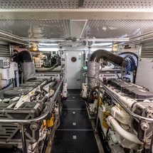 Outer reef yachts lrc cockpit motor yacht