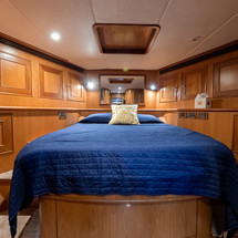 Outer reef yachts lrc cockpit motor yacht