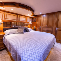 Outer reef yachts lrc cockpit motor yacht