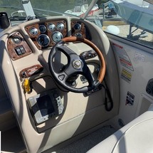 Sea Ray 240 Sundancer