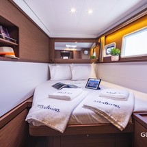 Lagoon 450 F