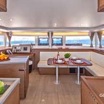 Lagoon 450 F