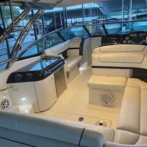 Formula 350 Crossover Bowrider
