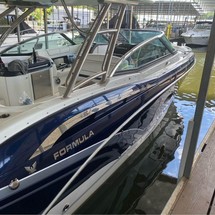 Formula 350 Crossover Bowrider