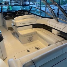 Formula 350 Crossover Bowrider