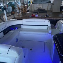 Formula 350 Crossover Bowrider