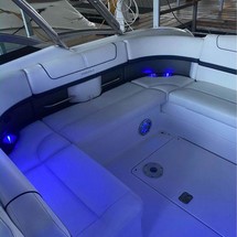 Formula 350 Crossover Bowrider