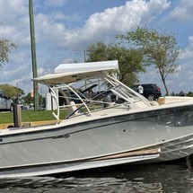 Grady-White Freedom 275