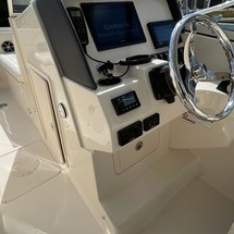 Grady-White Freedom 275