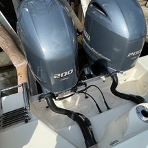 Grady-White Freedom 275