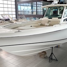 Boston Whaler 380 Outrage