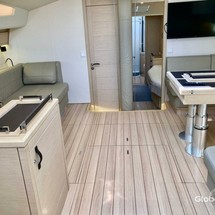 Jeanneau 64