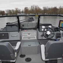 Starcraft Marine Fishmaster 210