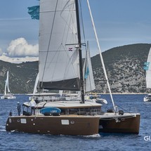Lagoon 450 SporTop