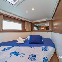 Lagoon 450 SporTop