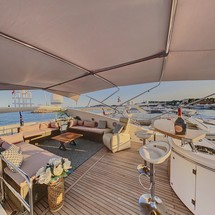 Sunseeker 82 Yacht