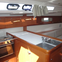 Beneteau Oceanis 37