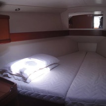 Beneteau Oceanis 37