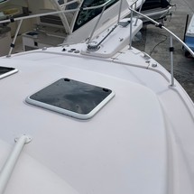 Grady-White Express 370