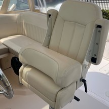 Grady-White Express 370