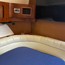 Grady-White Express 370