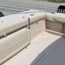 Grady-White Express 370