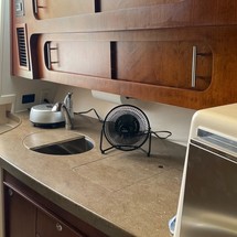 Grady-White Express 370