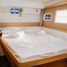 Lagoon 400 S2