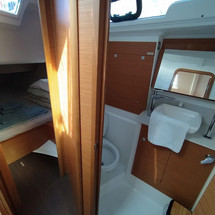 Dufour 390