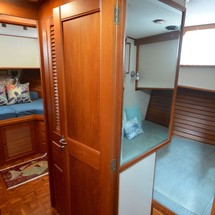 Grand Banks 52