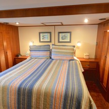 Grand Banks 52