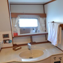 Grand Banks 52