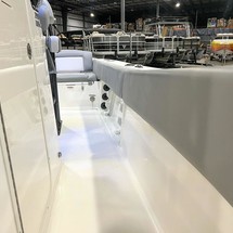 Nauticstar 2302 legacy