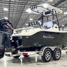 Nauticstar 2302 legacy