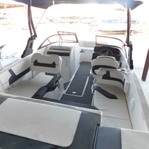Bayliner VR6 BOWRIDER