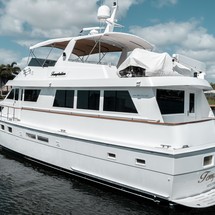 Hatteras 65